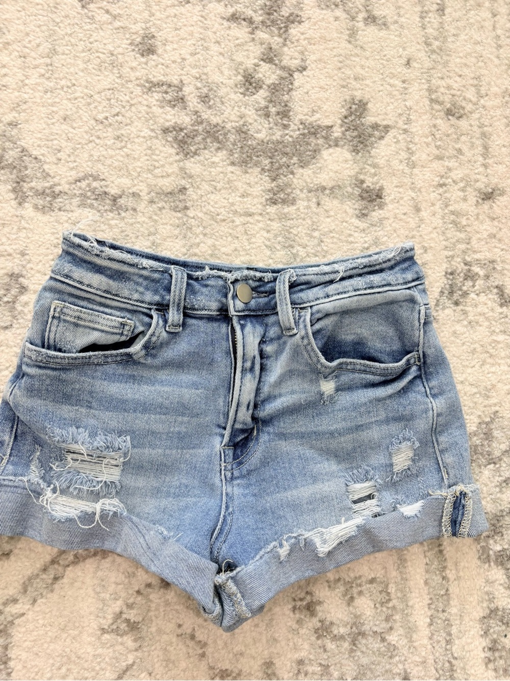 Altar’d State Distressed Women's Shorts size small
